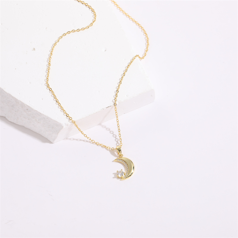 Elegant Sun Moon Copper Gold Plated Shell Zircon Pendant Necklace 1 Piece display picture 4