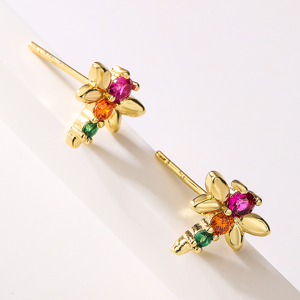 Fashion Four Leaf Clover Dragonfly Copper Gold Plated Zircon Ear Studs 1 Pair display picture 2