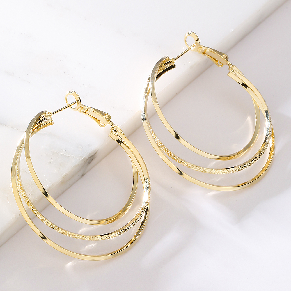 Fashion Circle Copper Gold Plated Hoop Earrings 1 Pair display picture 2