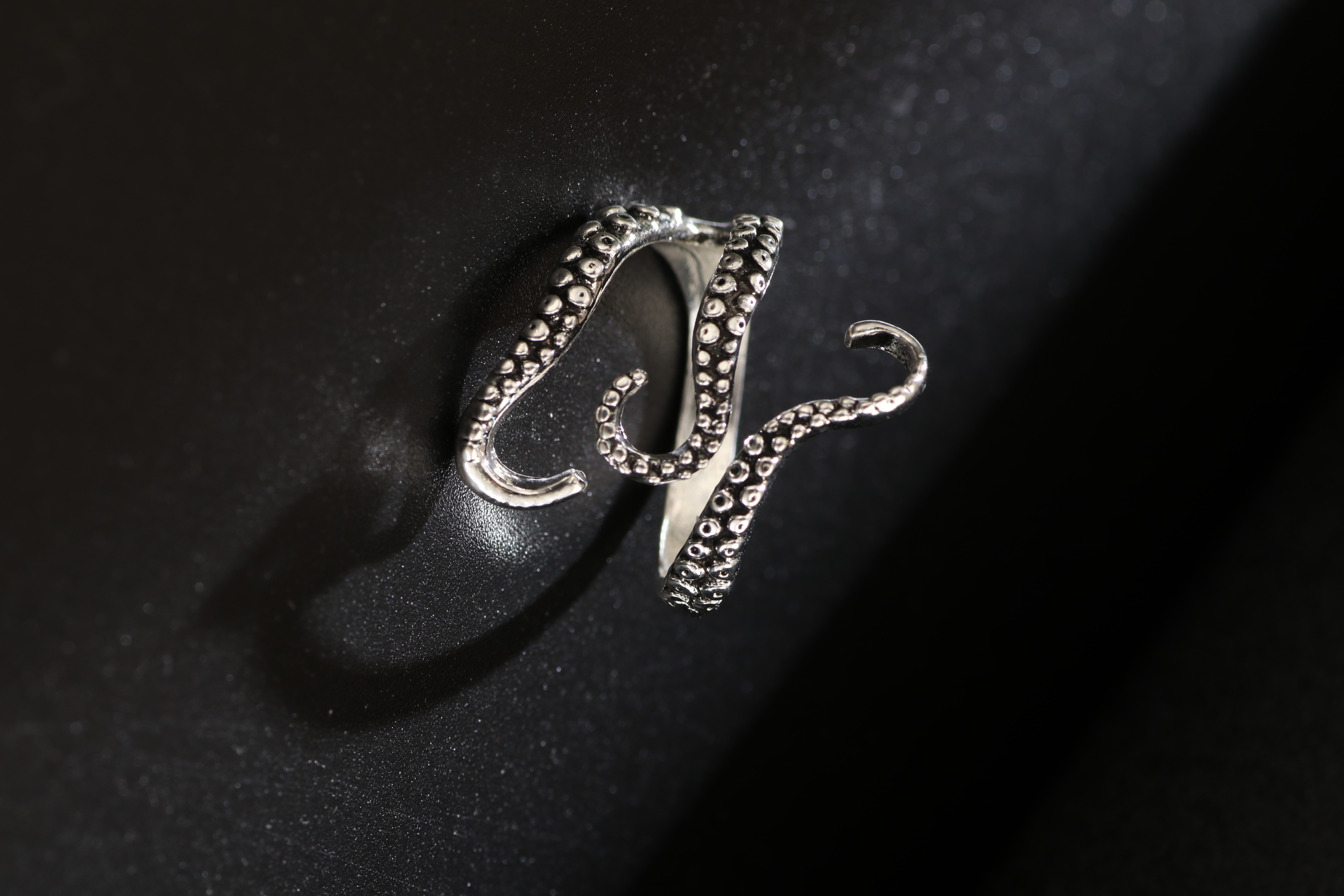 Casual Octopus Alloy Asymmetrical Unisex Open Ring 1 Piece display picture 1