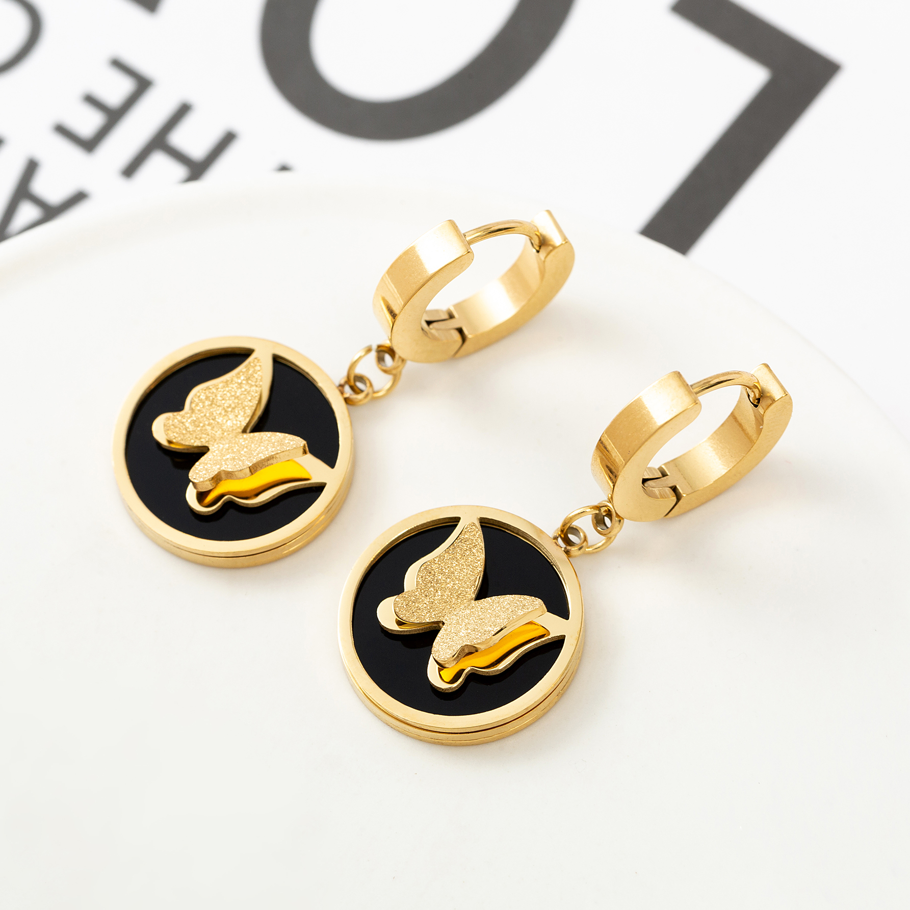 1 Pair Fashion Butterfly Polishing Plating Inlay Titanium Steel Shell Zircon Gold Plated Drop Earrings display picture 3