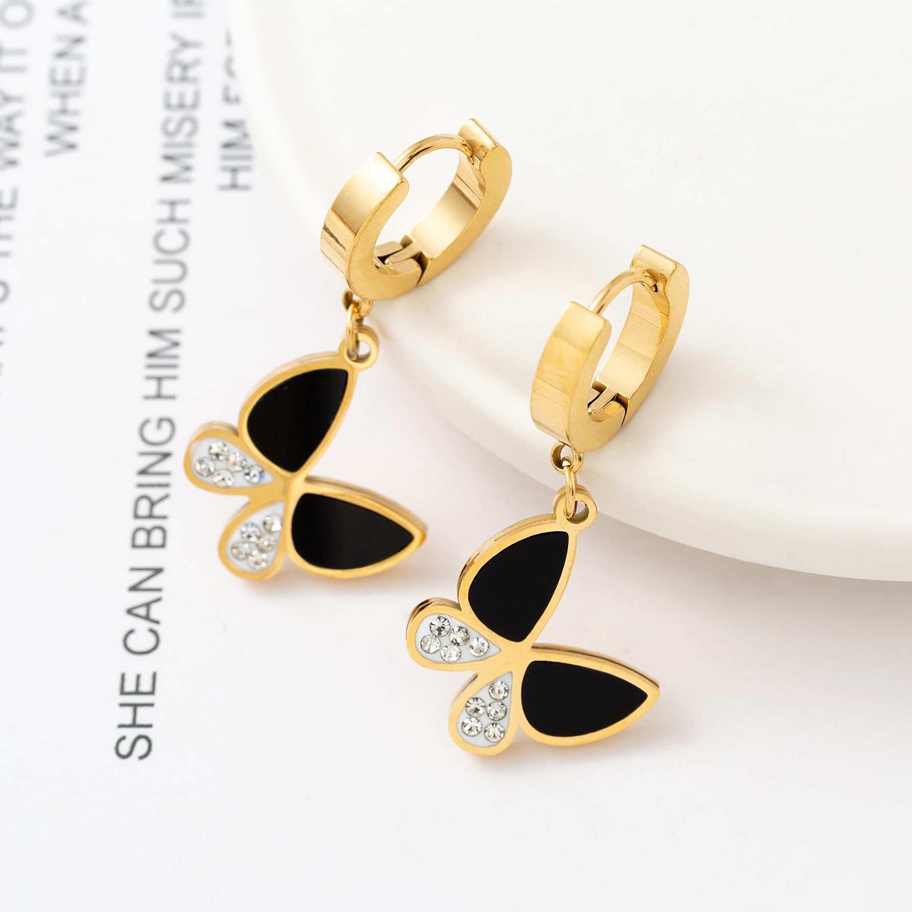 1 Paire Mode Papillon Polissage Placage Incruster Acier Au Titane Coquille Zircon Plaqué Or Boucles D'oreilles display picture 11