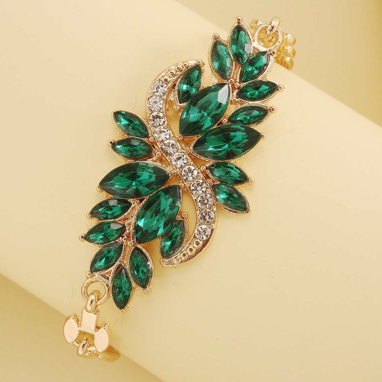 Fashion S Shape Leaf Alloy Inlay Crystal Women's Bracelets 1 Piece display picture 2