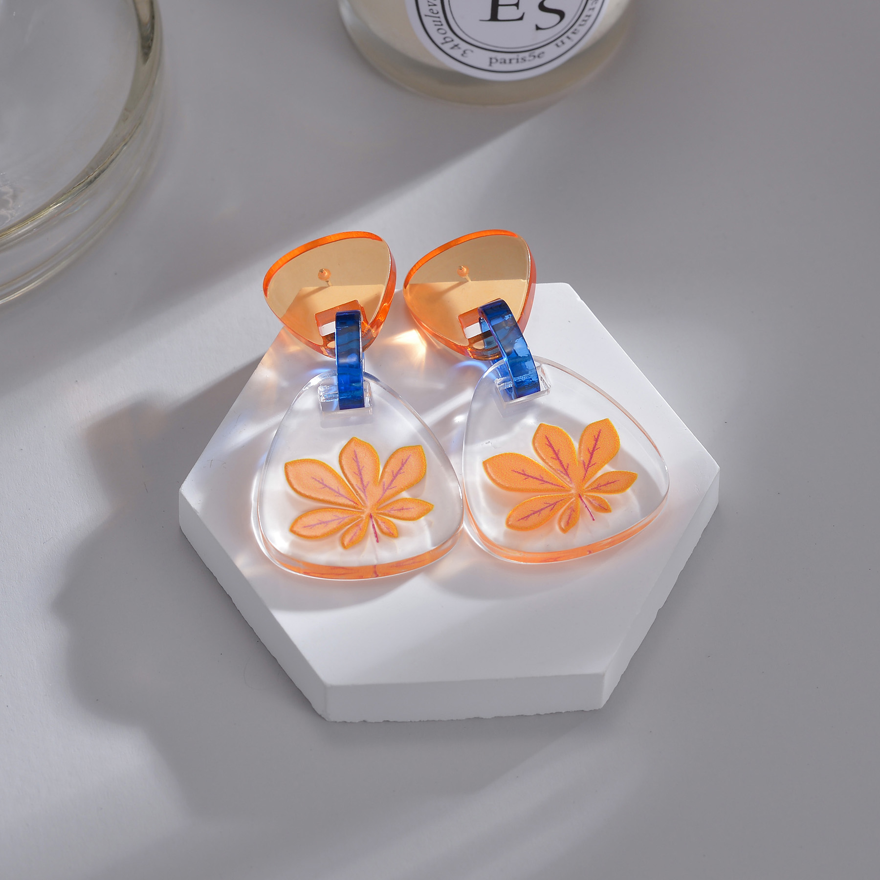 Korean Ins Retro Simple Temperamental All-match Fun And Cute Color Flower Resin Acrylic Earrings Earrings For Women display picture 1