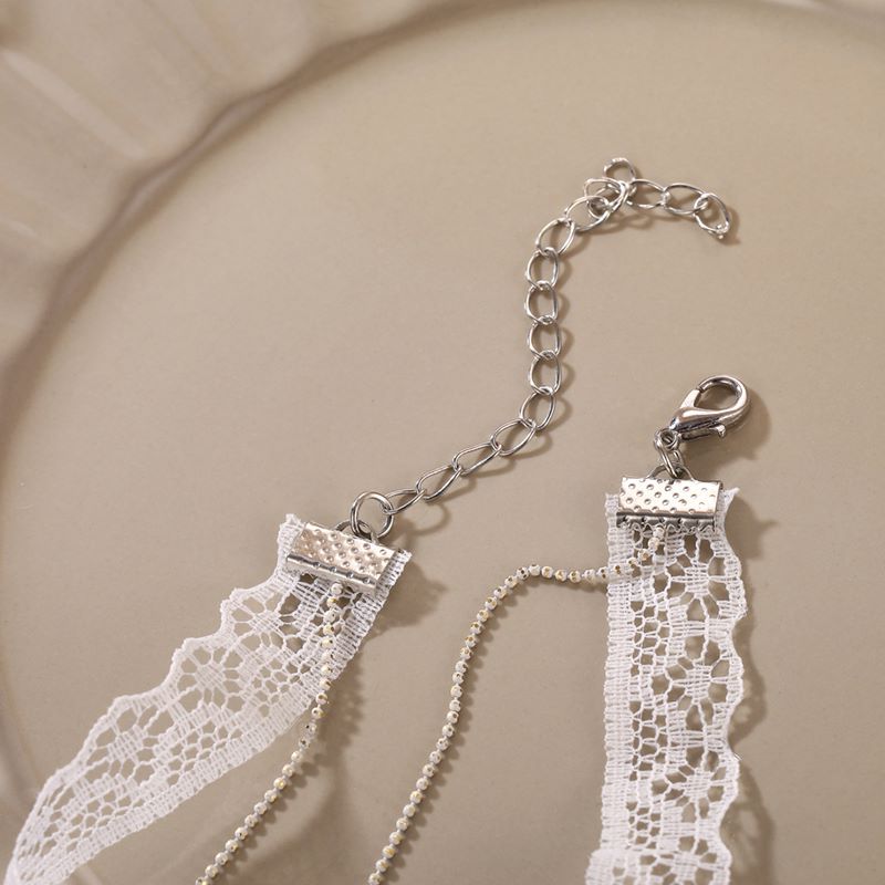 1 Stück Mode Spitze Tuch Handgemacht Künstliche Perlen Frau Halskette display picture 5