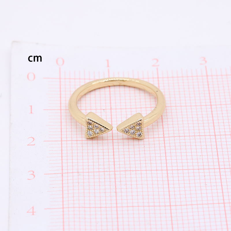 Elegant Triangle Crown Fish Tail Copper Plating Zircon Open Ring display picture 1