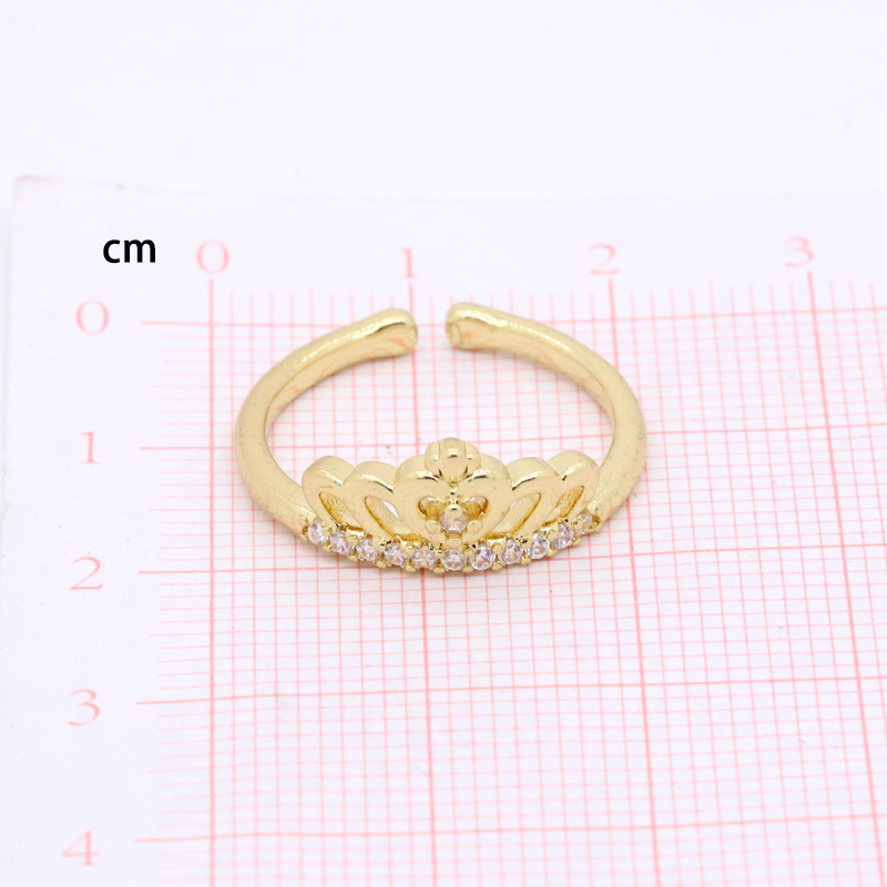 Elegant Triangle Crown Fish Tail Copper Plating Zircon Open Ring display picture 4