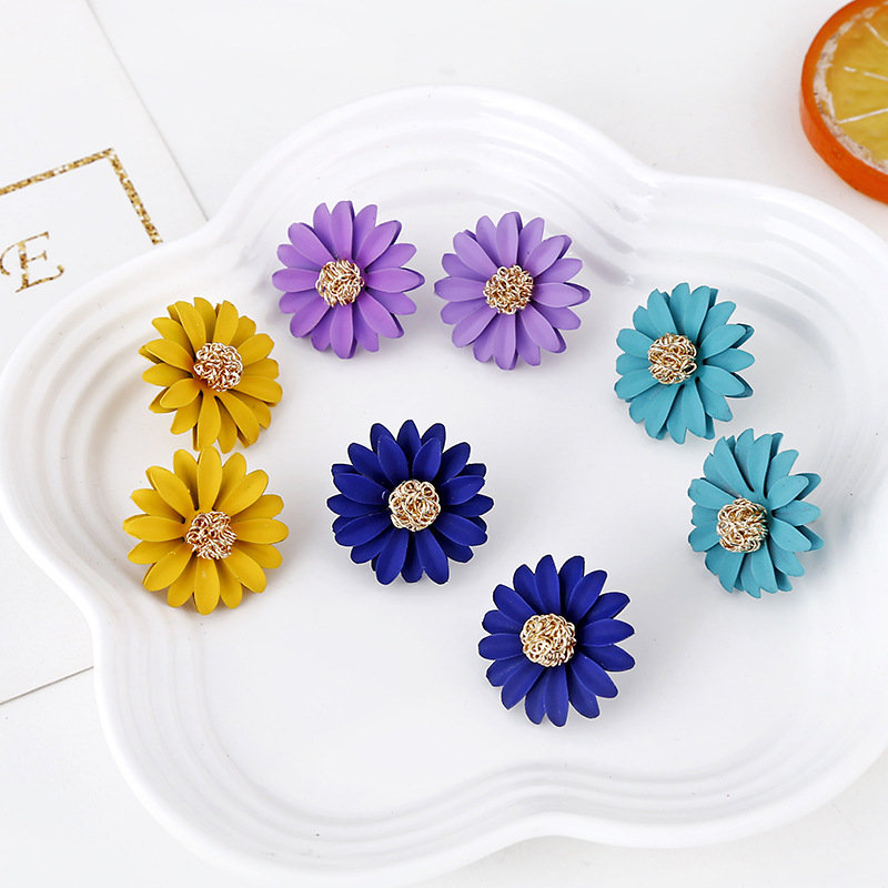 Fashion Little Daisy Multicolor Sun Flower Painted Earrings display picture 1