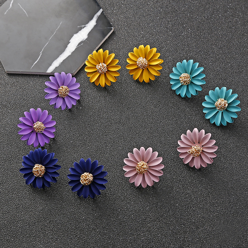 Fashion Little Daisy Multicolor Sun Flower Painted Earrings display picture 2