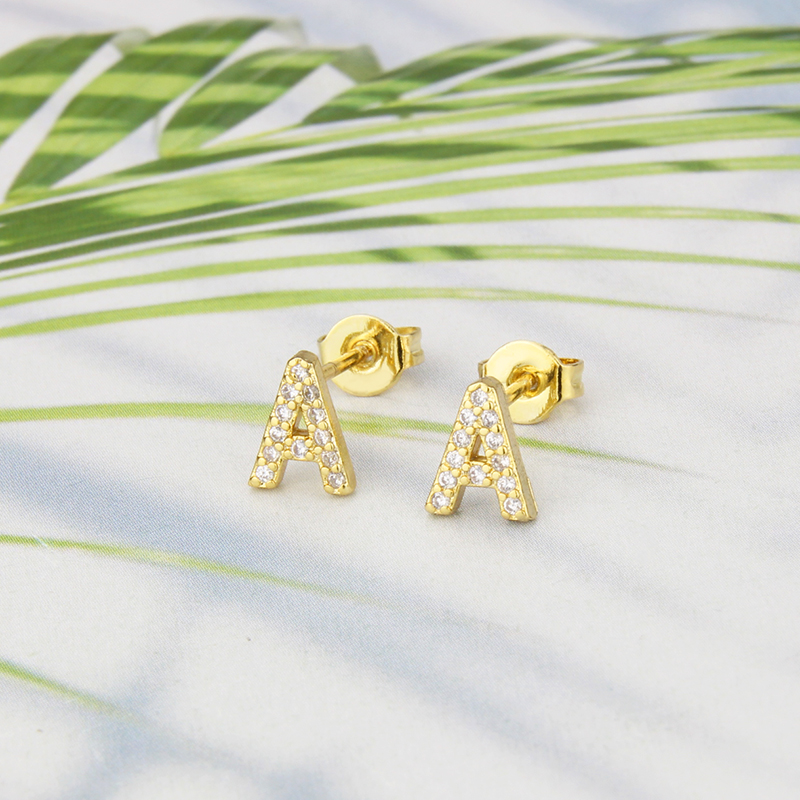 Fashion Letter Copper Inlay Zircon Ear Studs 1 Pair display picture 1