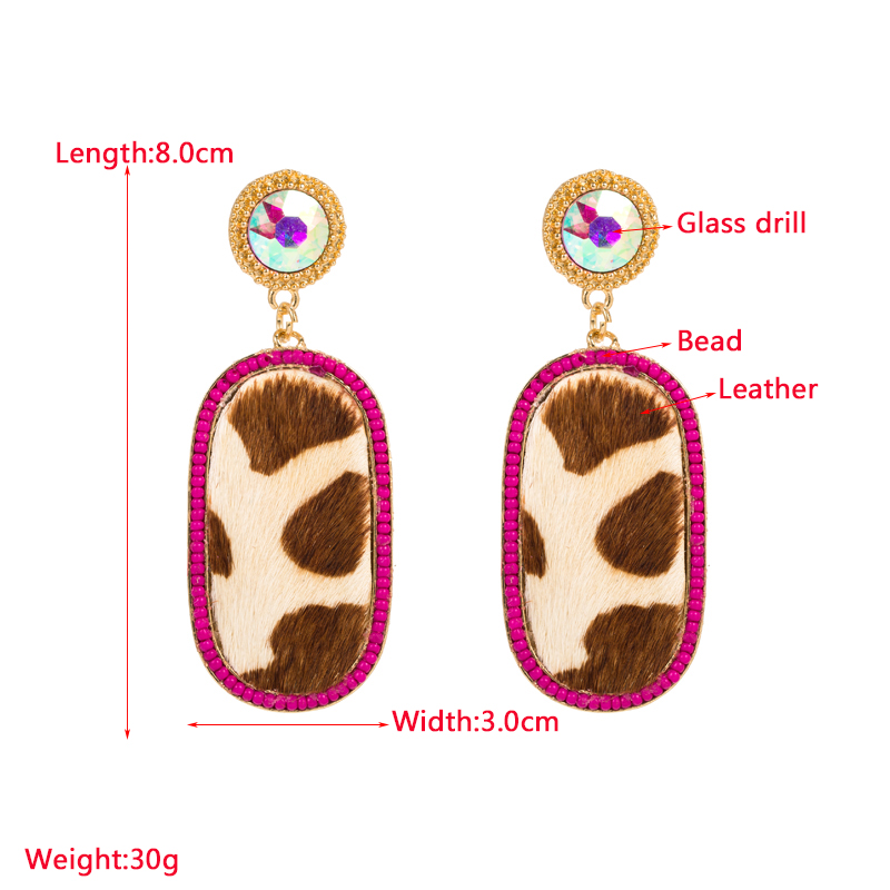 1 Pair Retro Oval Leopard Alloy Plating Inlay Beads Gold Plated Women's Drop Earrings display picture 1