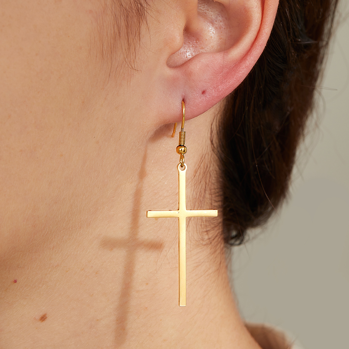 1 Pair Simple Style Cross Plating Stainless Steel Zircon 18k Gold Plated Silver Plated Ear Hook display picture 7