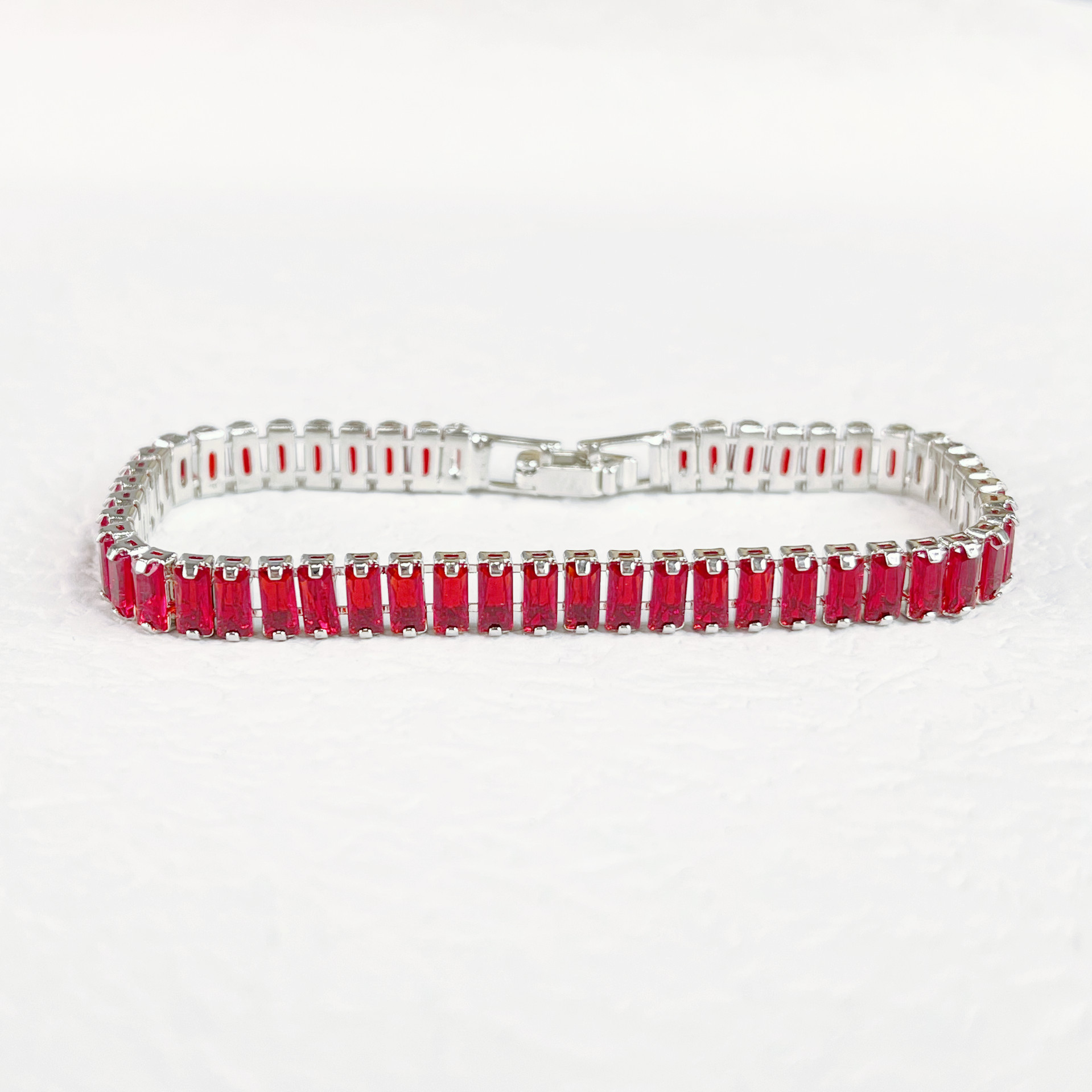 Le Cuivre Plaqué Rhodium Style Classique Incruster Coloré Zircon Bracelets display picture 3