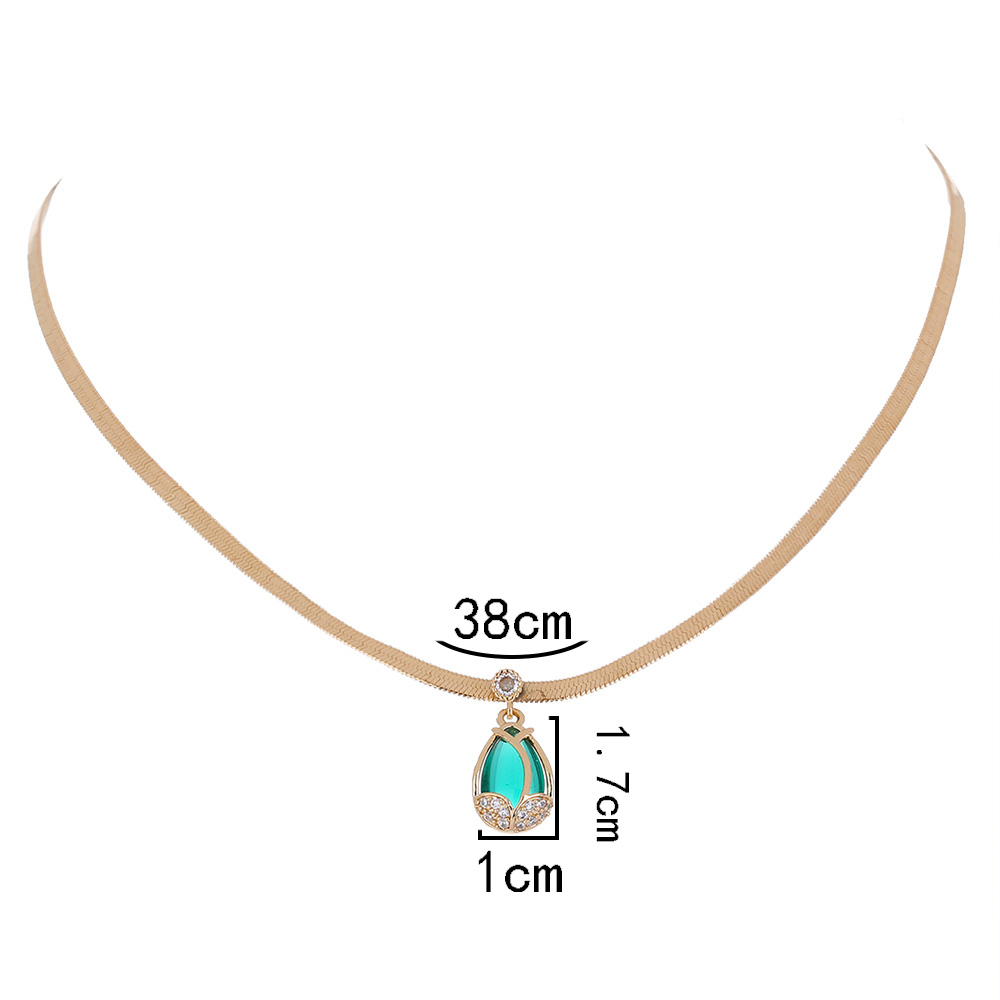 Fashion Water Droplets Flower Copper Inlay Resin Zircon Pendant Necklace 1 Piece display picture 1
