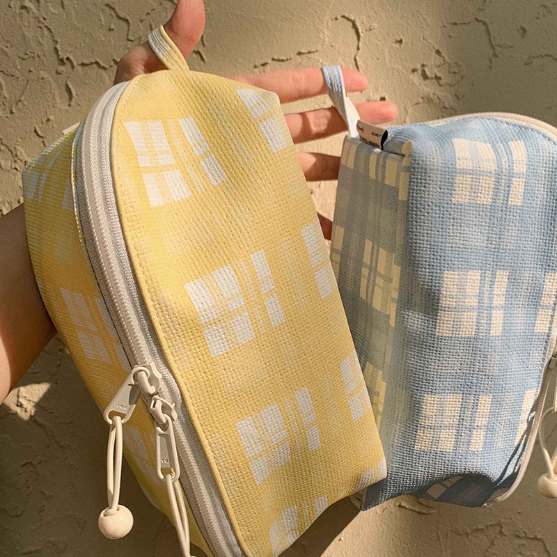 Women's Small All Seasons Polyester Stripe Fashion Square Zipper Cosmetic Bag display picture 1