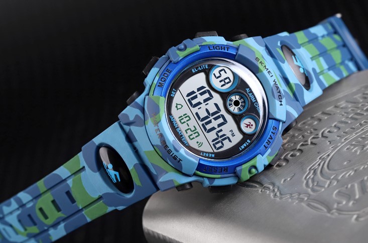 Fashion Camouflage Buckle Electronic Kids Watches display picture 2
