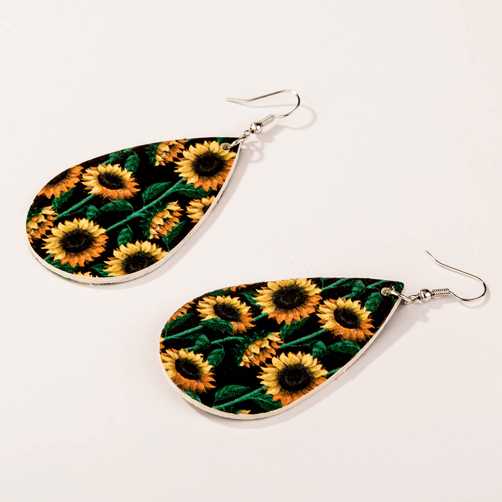 1 Pair Casual Simple Style Sunflower Star Imitation Leather Drop Earrings display picture 5