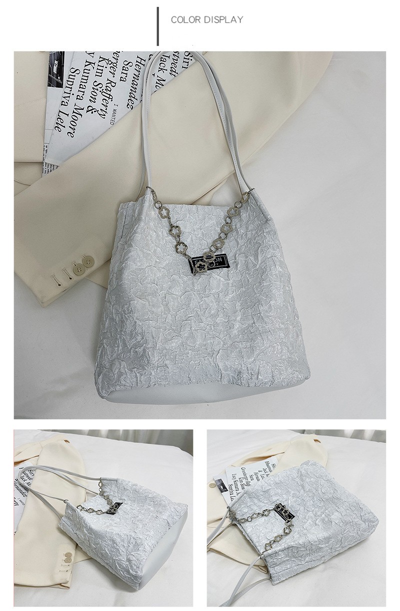 Women's Large All Seasons Canvas Solid Color Flower Elegant Chain Square Magnetic Buckle Shoulder Bag display picture 5