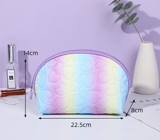 Women's Medium All Seasons Polyester Heart Shape Fashion Square Zipper Cosmetic Bag display picture 1