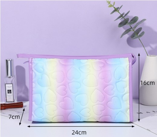 Women's Medium All Seasons Polyester Heart Shape Fashion Square Zipper Cosmetic Bag display picture 3