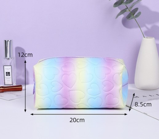 Women's Medium All Seasons Polyester Heart Shape Fashion Square Zipper Cosmetic Bag display picture 2