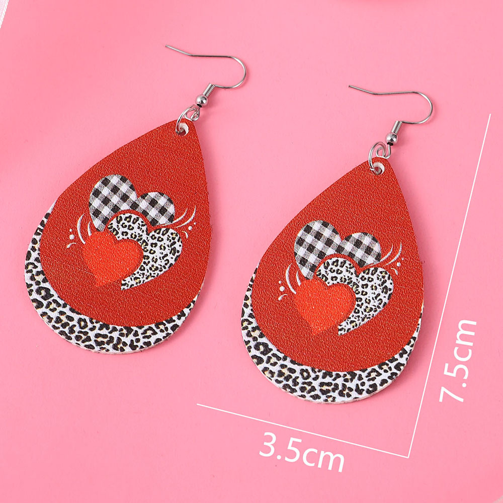 1 Pair Romantic Sweet Water Droplets Heart Shape Leopard Pu Leather Drop Earrings display picture 4