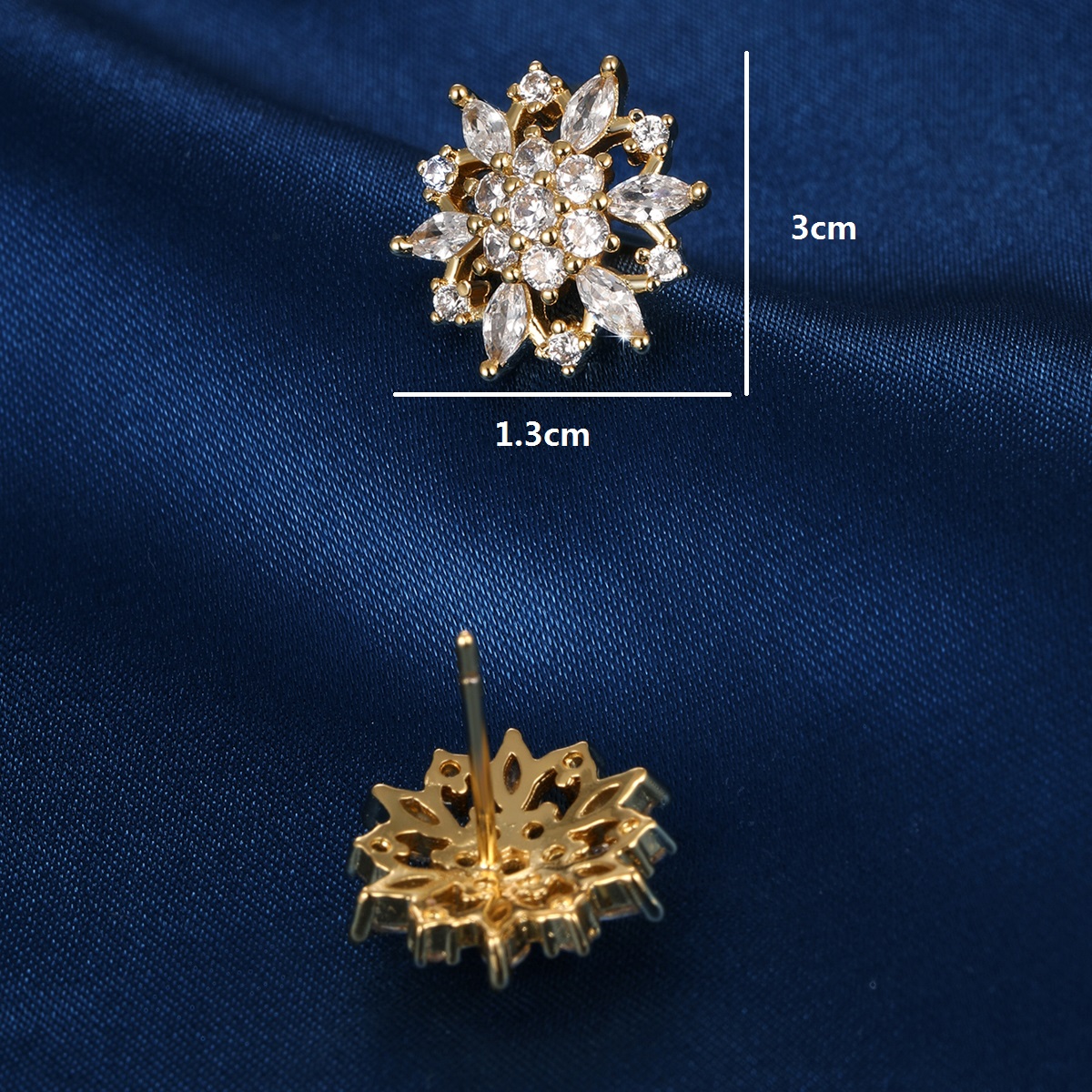 Elegant Fashion Sun Flower Copper Gold Plated Rhinestones Ear Studs 1 Pair display picture 1