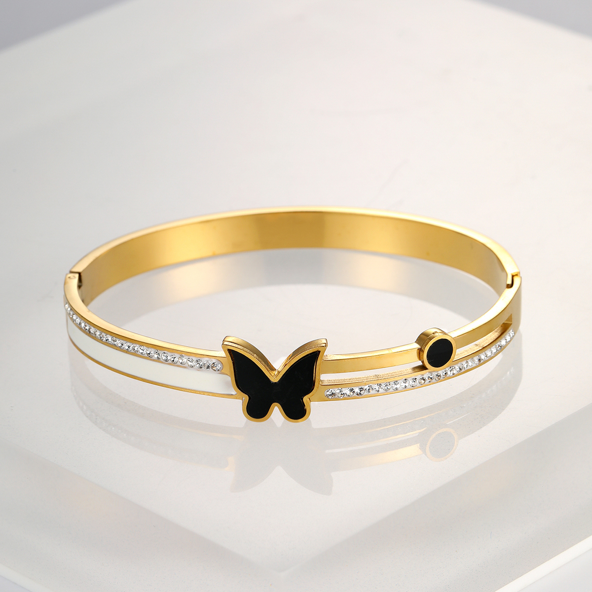 Fashion Shiny Butterfly Stainless Steel Gold Plated Zircon Bangle 1 Piece display picture 2