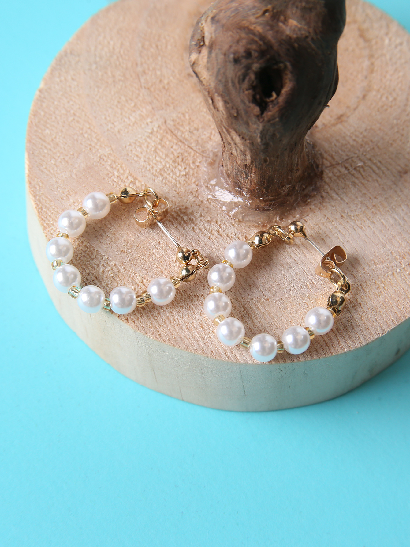 Mode Einfarbig Perle Perlen Ohrringe 1 Paar display picture 1