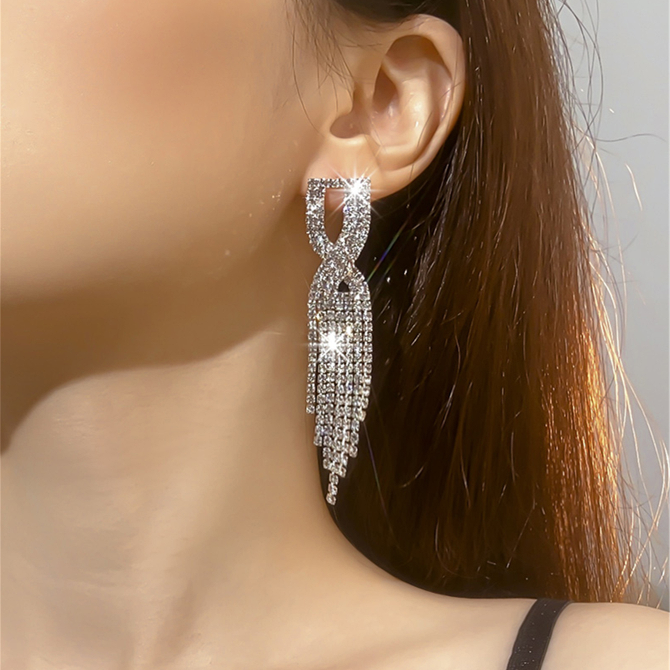Luxurious Geometric Rhinestone Tassel Drop Earrings 1 Pair display picture 3