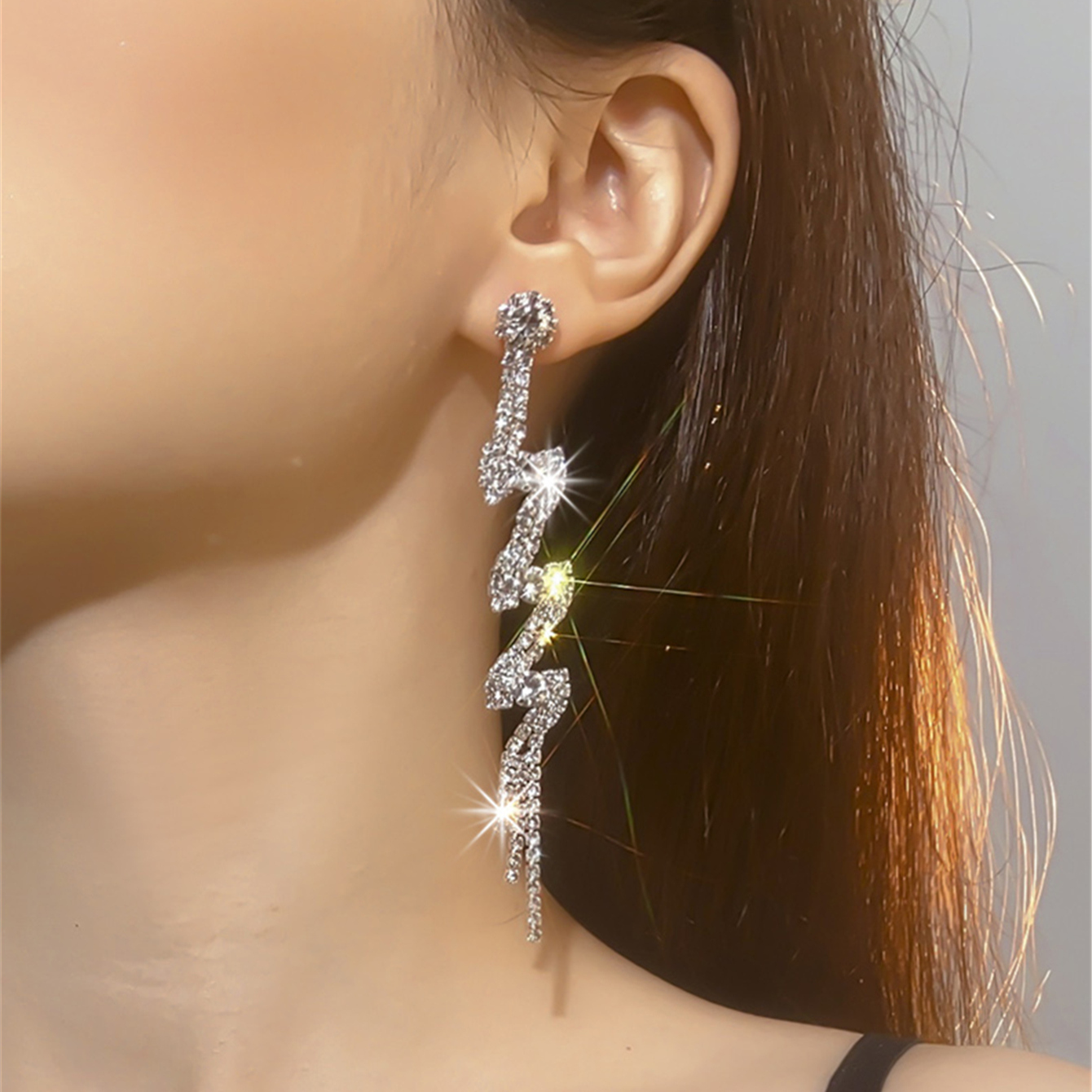 Luxueux Géométrique Strass Gland Boucles D'oreilles 1 Paire display picture 3