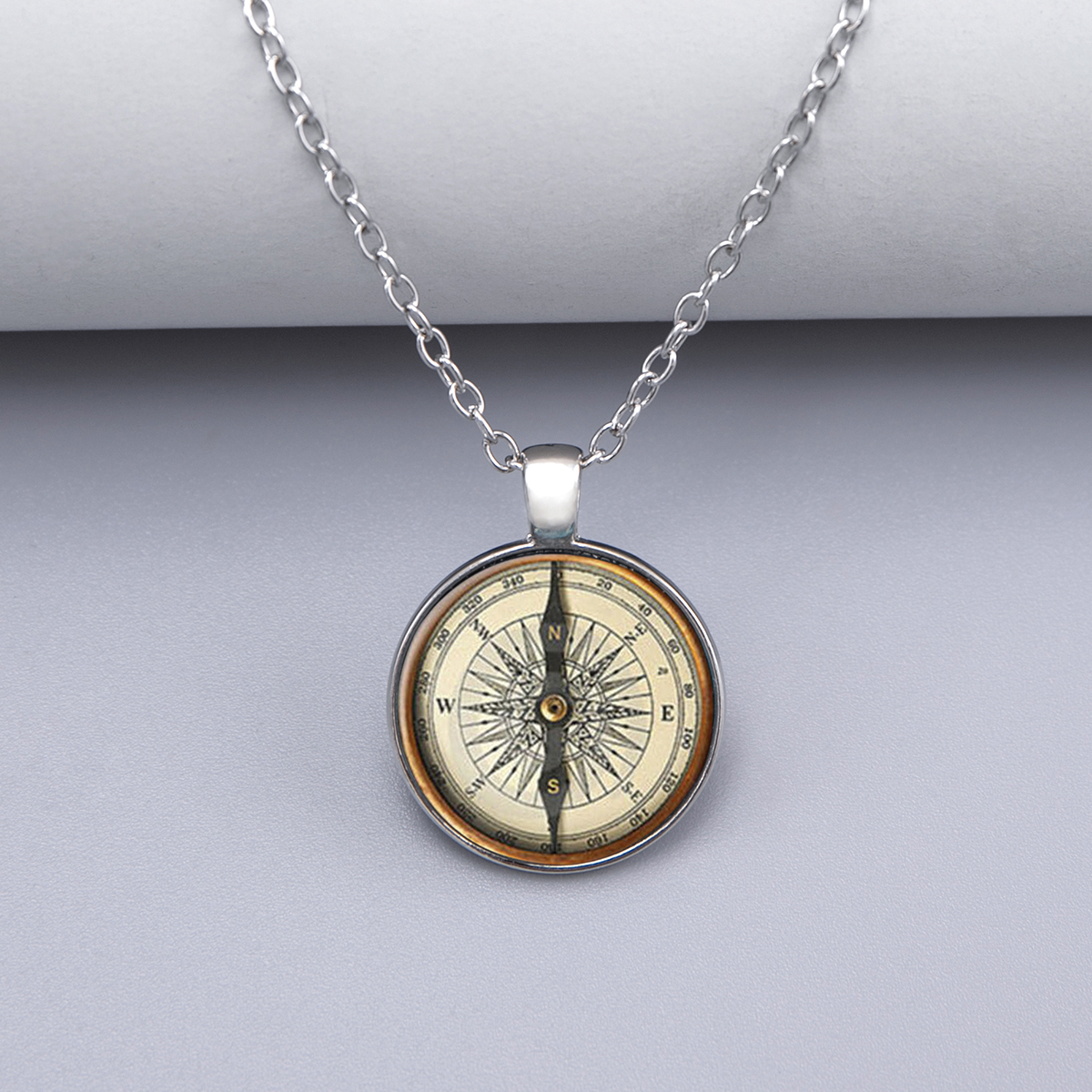 1 Piece Fashion Compass Alloy Plating Glass Unisex Pendant Necklace display picture 7