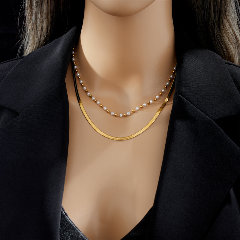 304 Stainless Steel 18K Gold Plated Casual Simple Style Beaded Pearl Plating Solid Color Layered Necklaces display picture 5