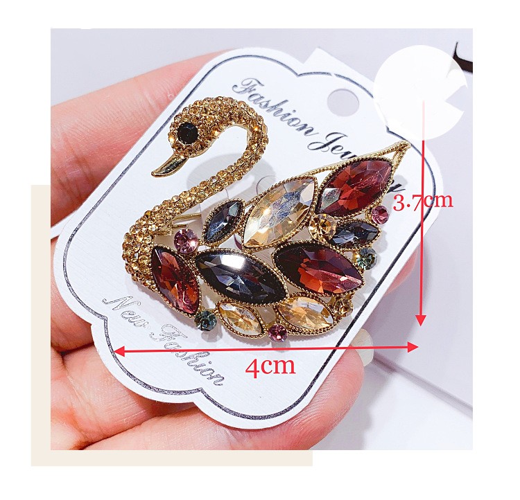 Simple Style Rabbit Swan Butterfly Alloy Plating Hollow Out Inlay Rhinestones Women's Brooches display picture 4