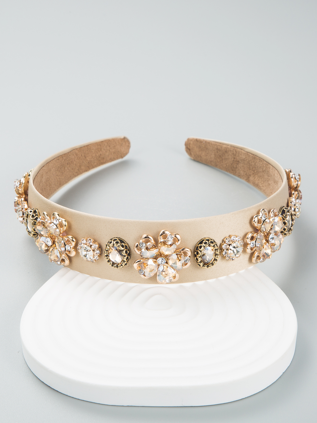 Baroque Ornate Jeweled Flower Fabric Headband display picture 5