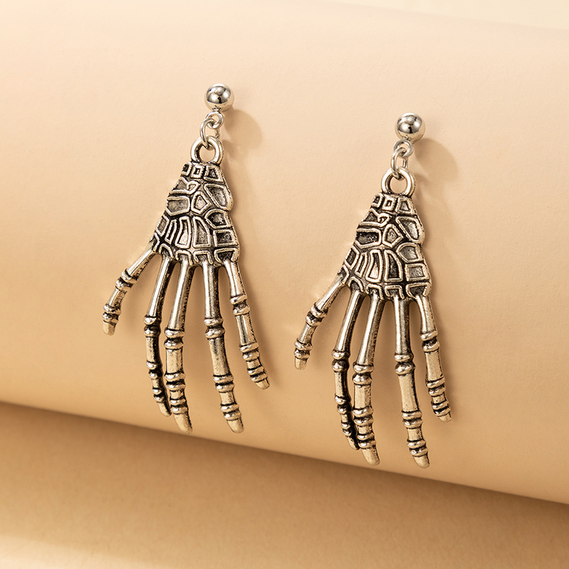 Exaggerated Alternative Earrings Halloween Skull Alloy Ear Hook display picture 1
