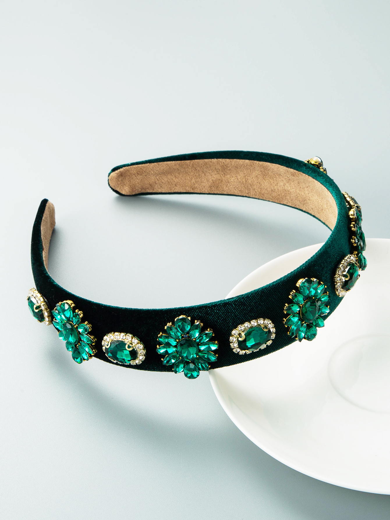 Vintage Contrast Color Emerald-embellished Green Headband Wholesale display picture 2