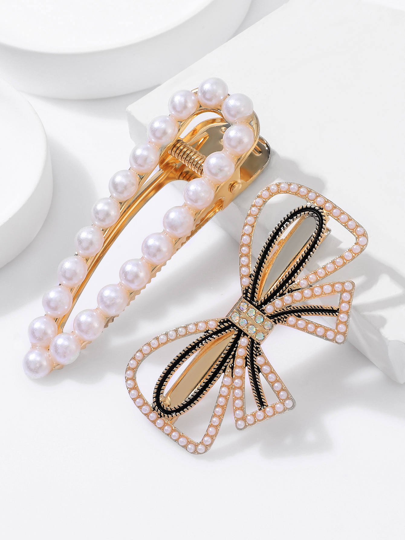 Classic Fashion Pearl Bow 2 Piece Hair Clip Set display picture 2