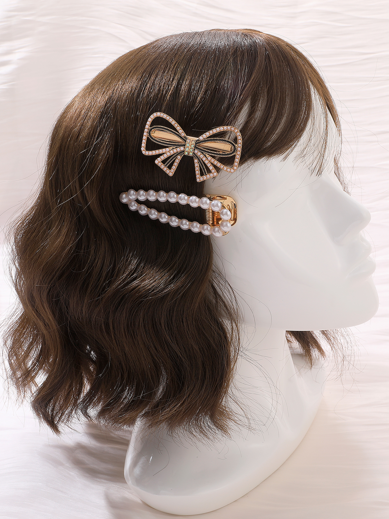 Classic Fashion Pearl Bow 2 Piece Hair Clip Set display picture 3