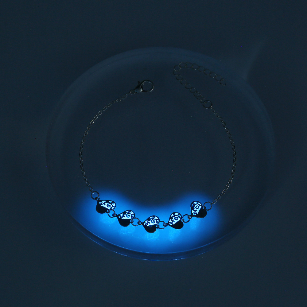 Simple Geometric Heart Element Sky Blue Luminous Copper Bracelet display picture 6