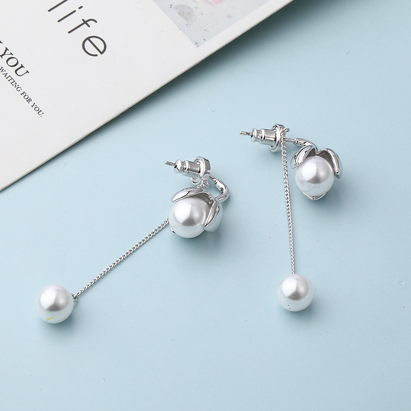 Fashion Classic Glossy Water Drop Pearl Chain Drop Earrings display picture 2