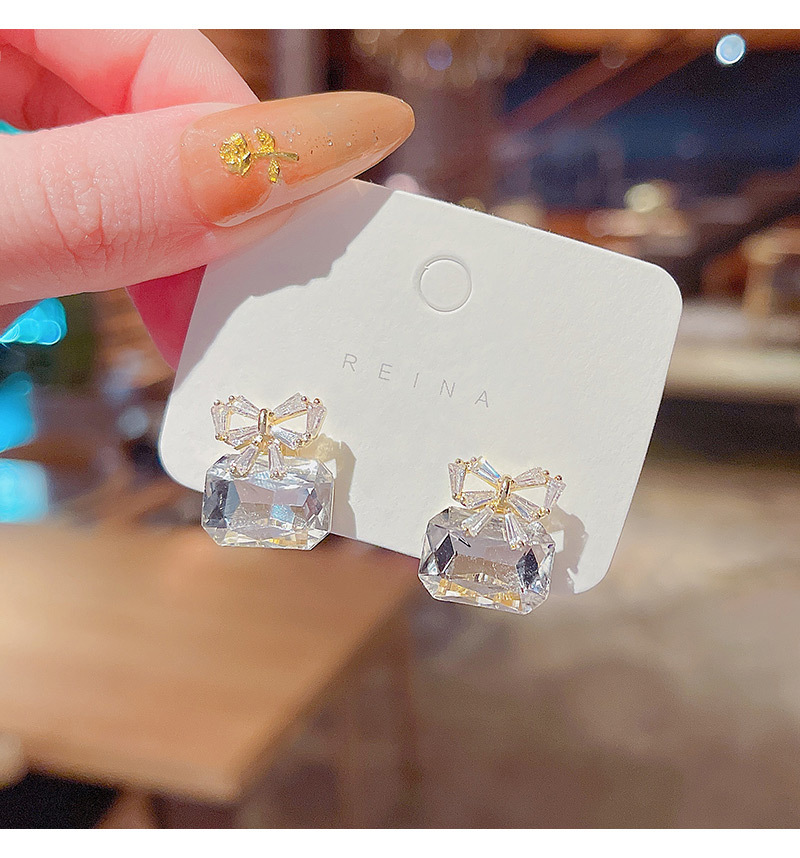 Simple Crystal Bow Earrings Korean Small Earrings display picture 7