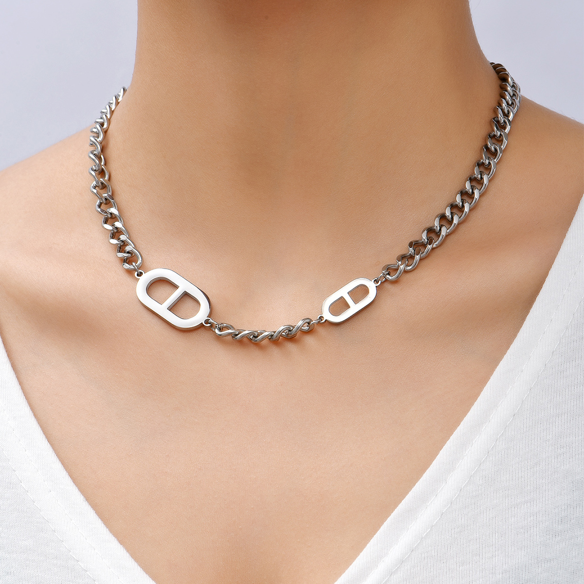 Titanium Steel Fashion Simple Geometric Splicing Necklace display picture 4