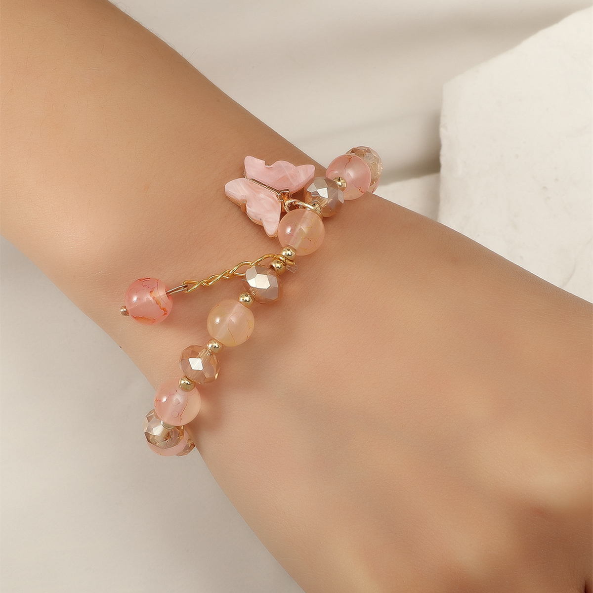 Women&#39;s Fashion Vintage Crystal Butterfly Bracelet display picture 6