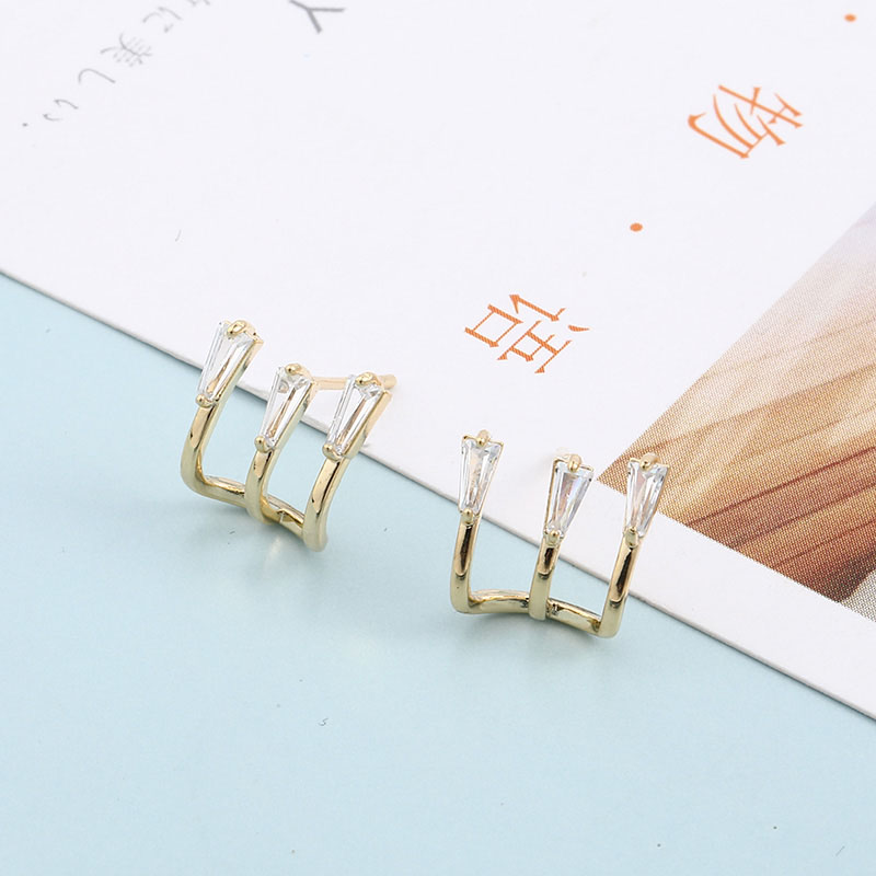 Light Luxury Small Temperament Paw Earrings display picture 2