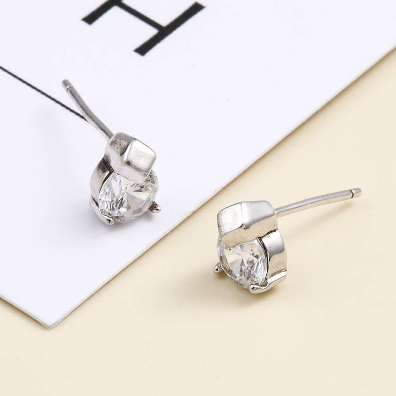 Light Luxury Small Niche Zircon 925 Silver Stud Earrings display picture 4