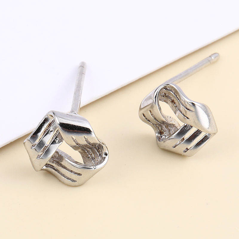 Light Luxury Small Niche 925 Silver Stud Earrings display picture 3