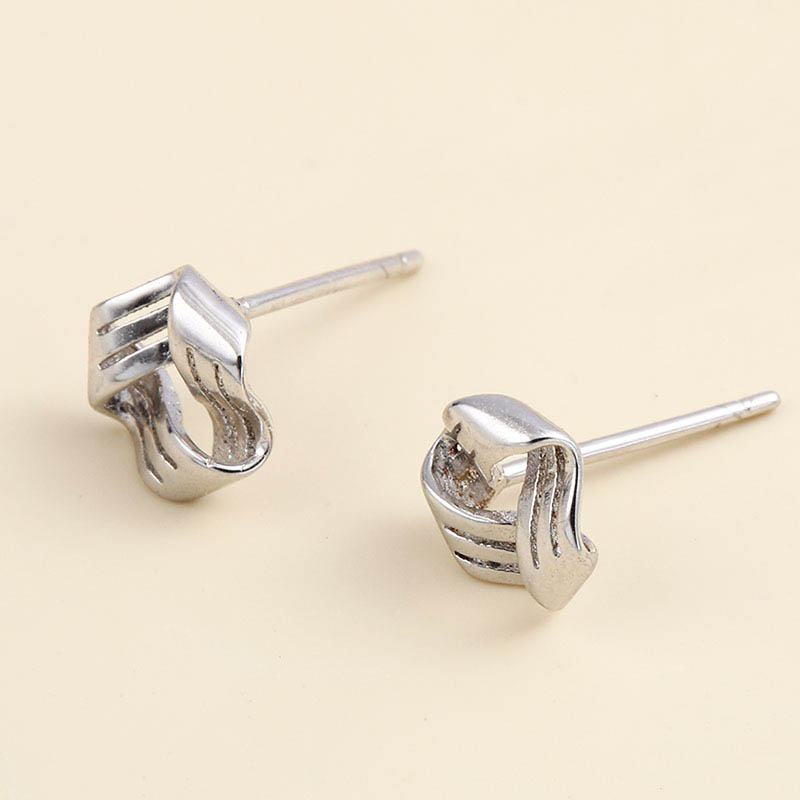 Light Luxury Small Niche 925 Silver Stud Earrings display picture 4