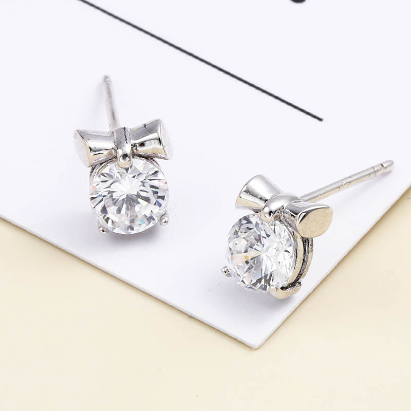 Light Luxury Niche Simple Classic 925 Silver Earrings display picture 4