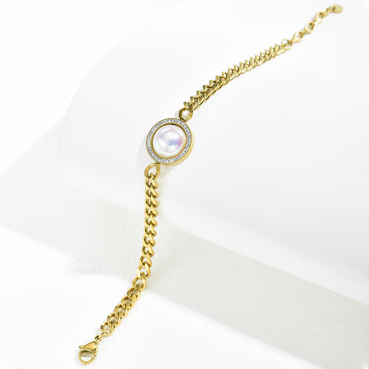 Titanium Steel Plated 14k Gold Fashion Shell Bead Zircon Thick Chain Bracelet display picture 2